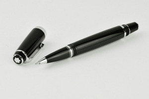 MontBlanc Boheme Noir White Rollerball