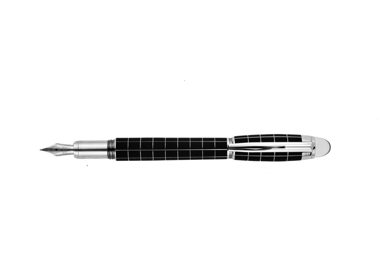MontBlanc Starwalker Metal And Rubber Fountain Pen
