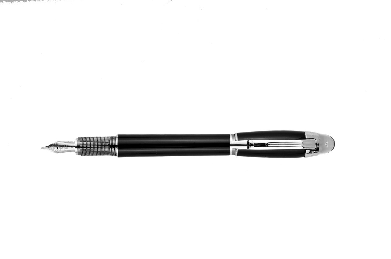 MontBlanc Starwalker Resin Diamond Fountain Pen